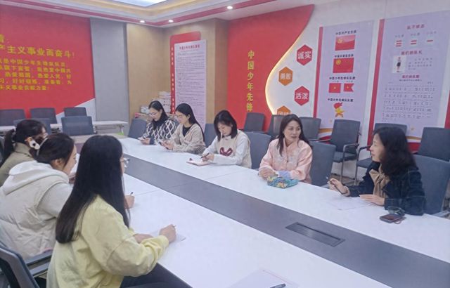小学：幼小转衔促成长双向奔赴育美好AG旗舰厅网站郑州管城区外国语牧歌(图5)